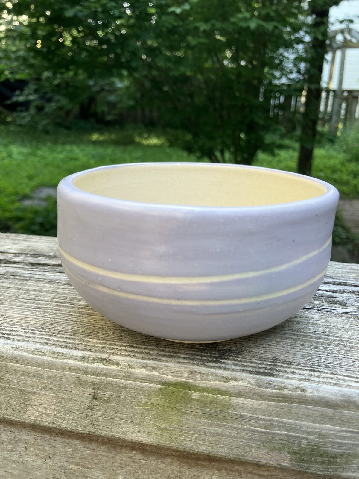 Small lilac ribbed ceramic bowl